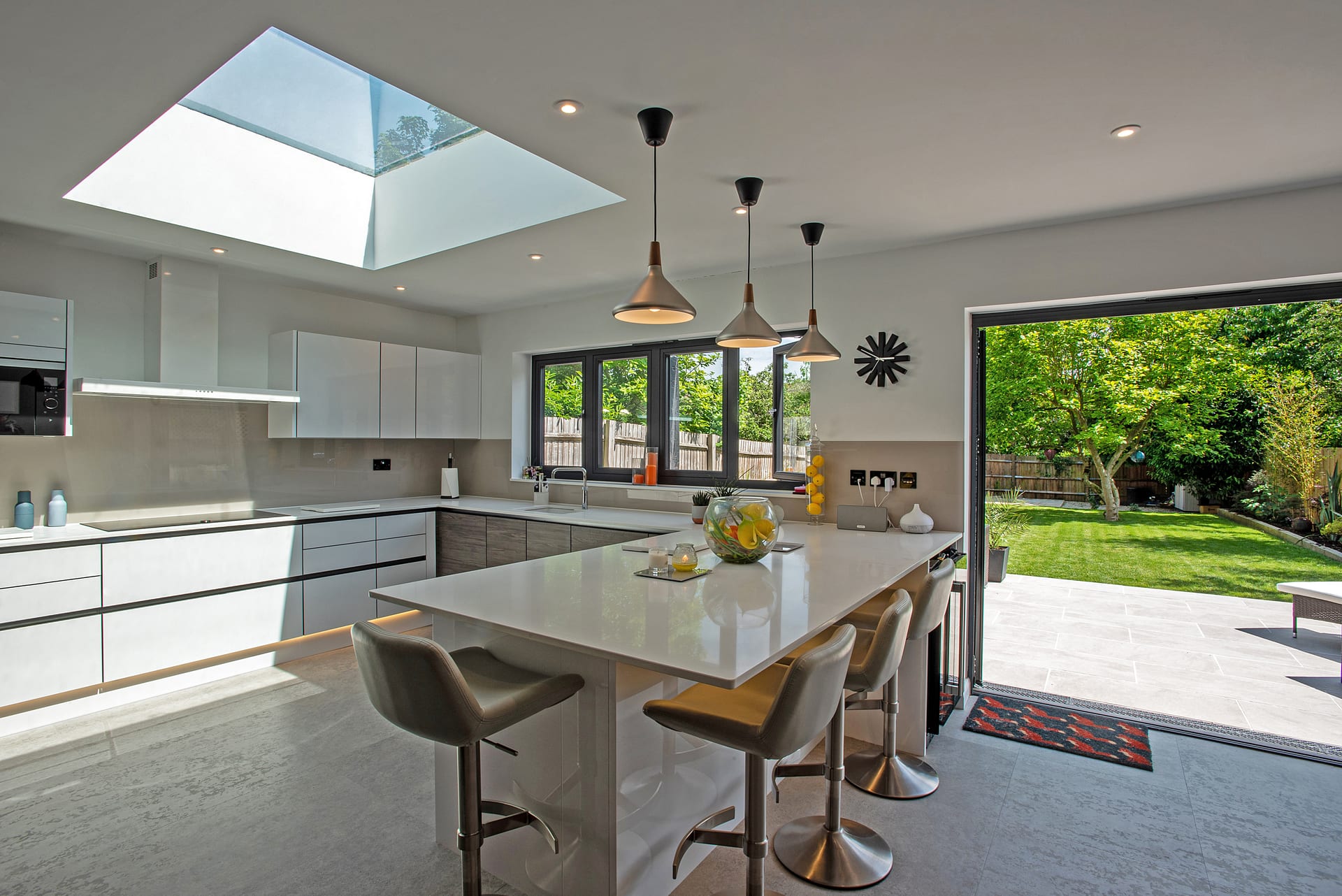 Ingatestone I — Kitchen island, extension & refurbishment in Ingatestone, Essex